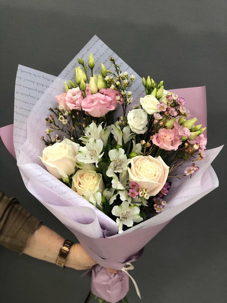 Букет цветов из: Альстромерии, Розы и Лизиантусы в Виноградово