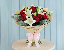 Букет цветов из:  Лилии и Розы #REPLACE_PRED# Виноградово