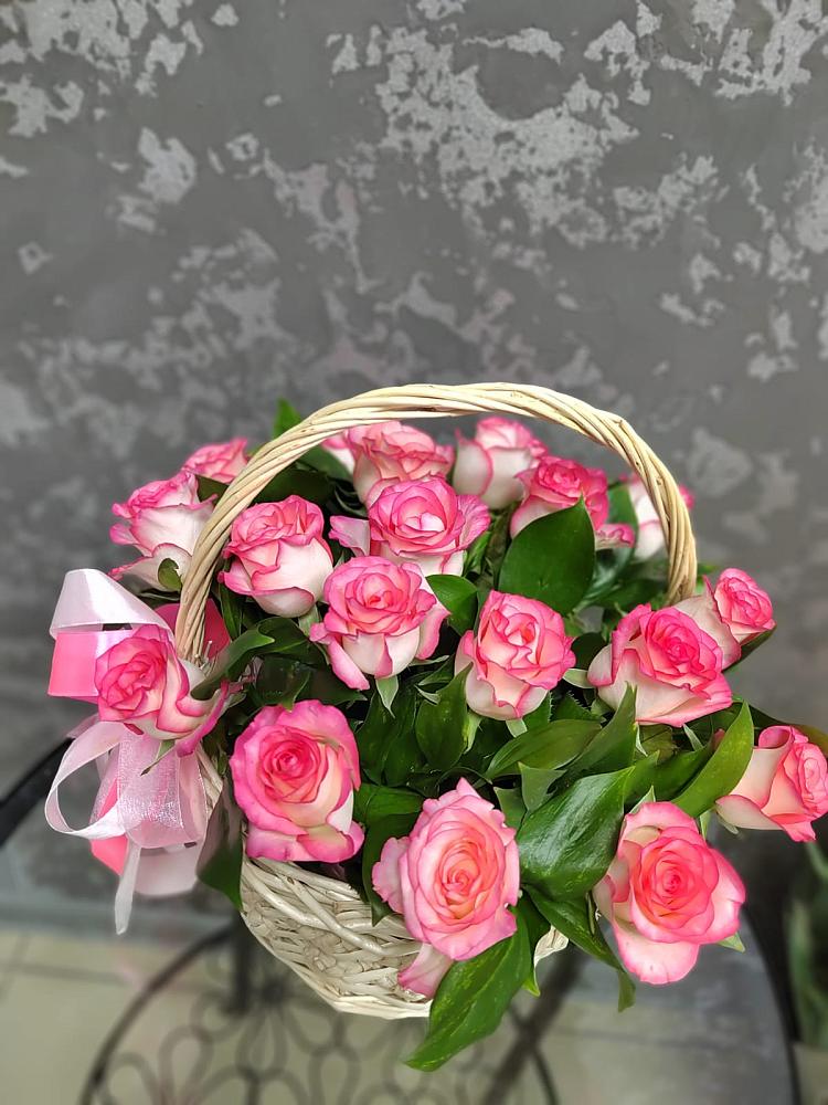Цветочная композиция из Розы в корзине в Виноградово