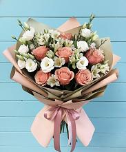Букет цветов из:  Розы, Альстромерии и Лизиантусы в Виноградово