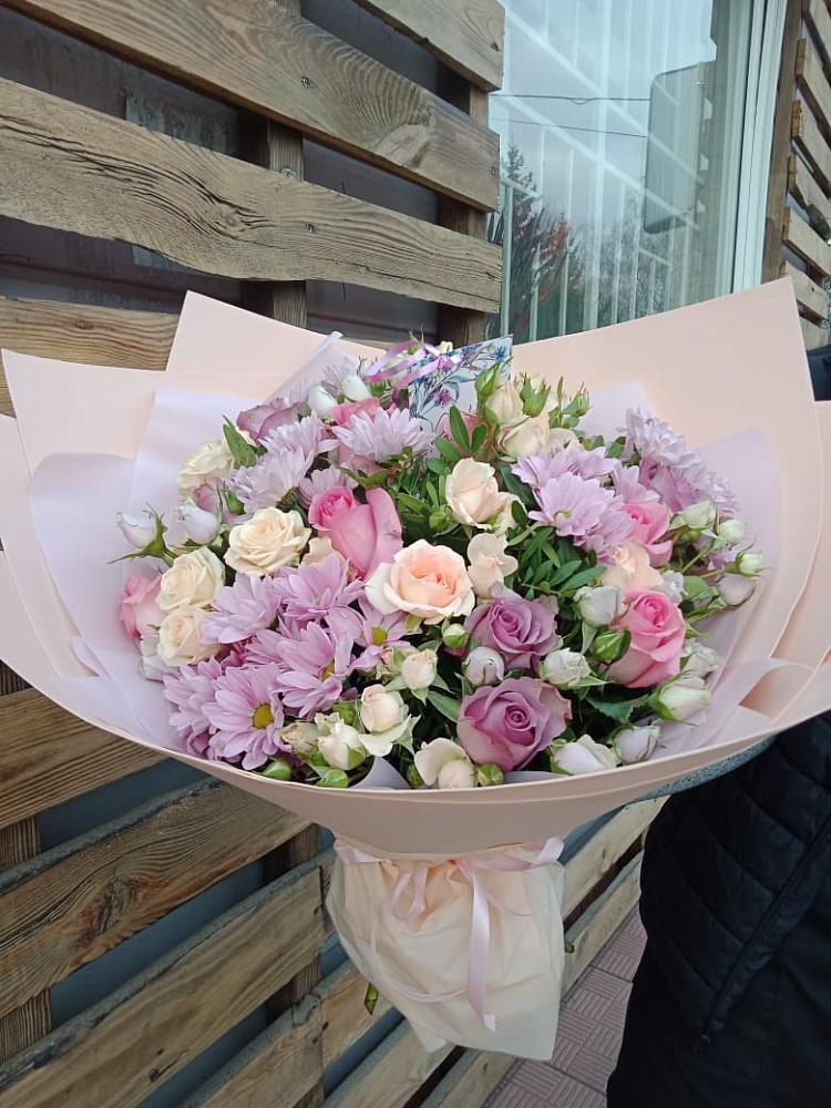 Букет цветов из: Розы и Хризантемы в Виноградово