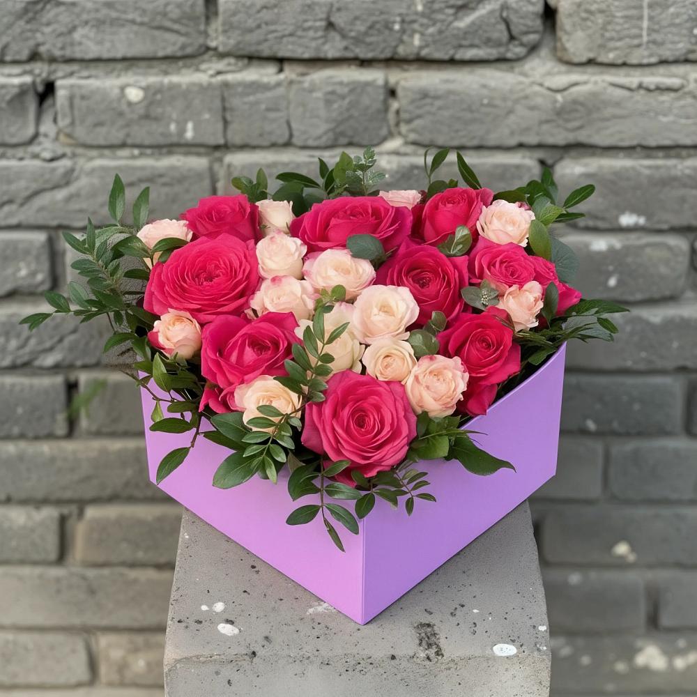 Цветочная композиция из Розы в коробке в Виноградово