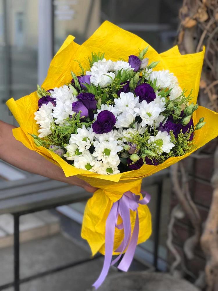 Букет цветов из: Ирисы, Хризантемы и Ромашки в Виноградово