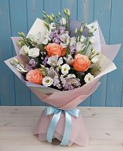 Букет цветов из:  Лизиантусы, Розы, Альстромерии и Гипсофила в Виноградово