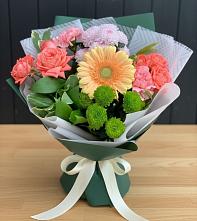 Букет цветов из:  Гвоздики, Розы, Герберы и Хризантемы в Виноградово