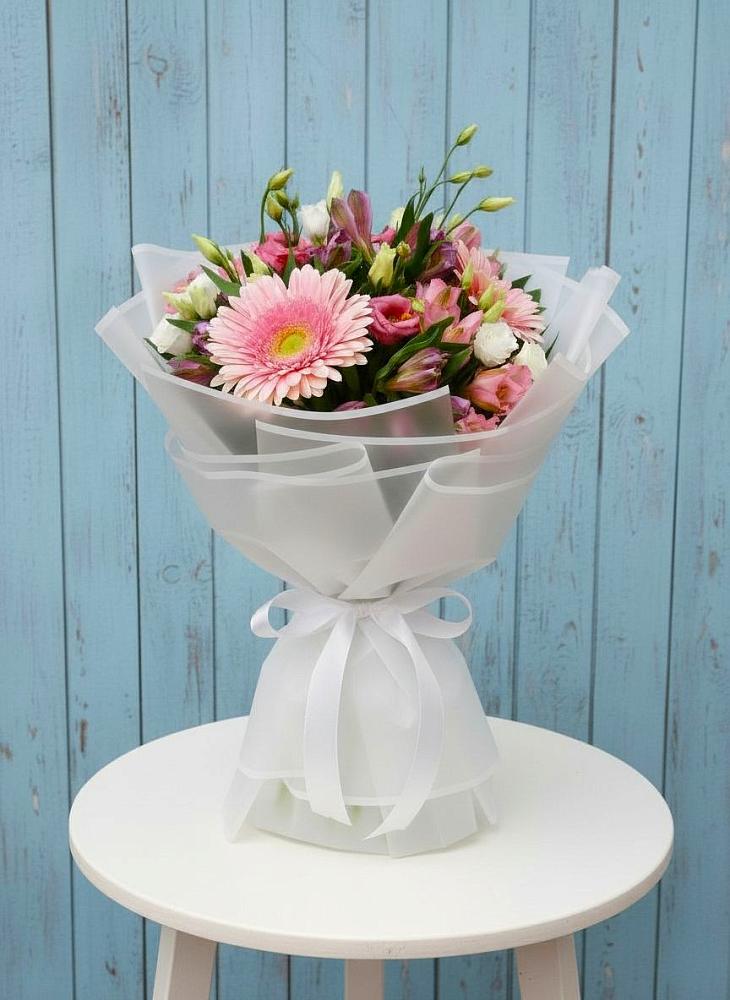 Букет цветов из: Герберы, Альстромерии и Лизиантусы в Виноградово