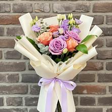 Букет цветов из:  Лизиантусы и Розы в Виноградово