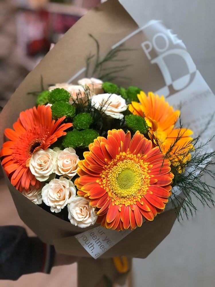 Букет цветов из: Герберы, Хризантемы и Розы в Виноградово