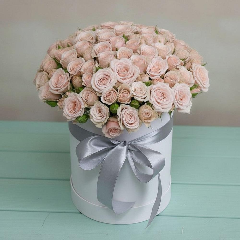 Цветочная композиция из Розы в шляпной коробке в Виноградово